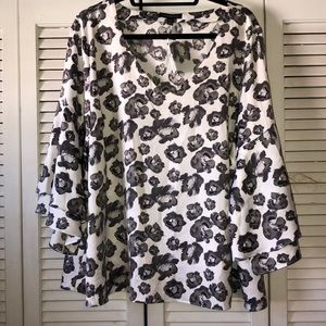 Grey and white floral top